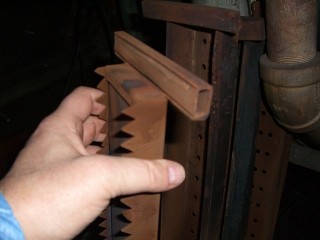 Worthington-T-Tray-with-Serrations
